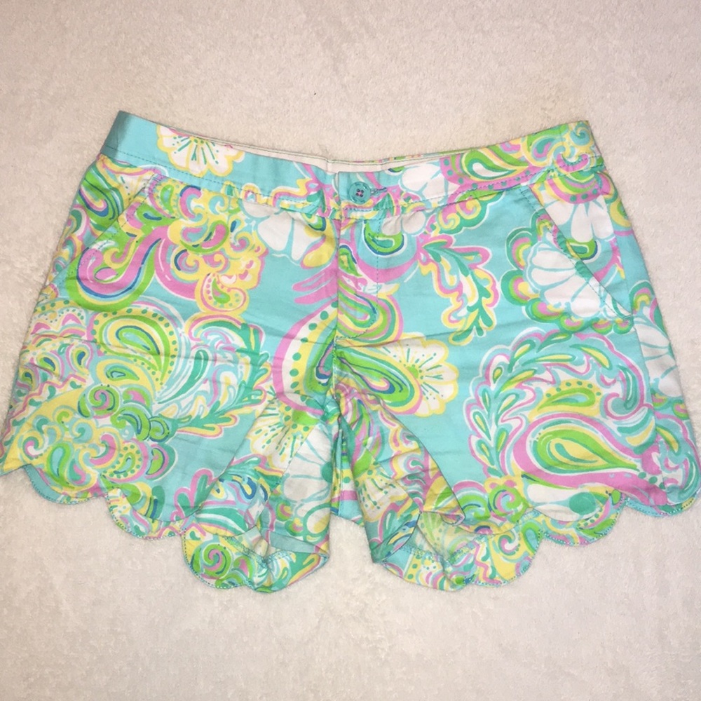 Size 2 Lilly Pulitzer Scalloped Shorts 5’☀️